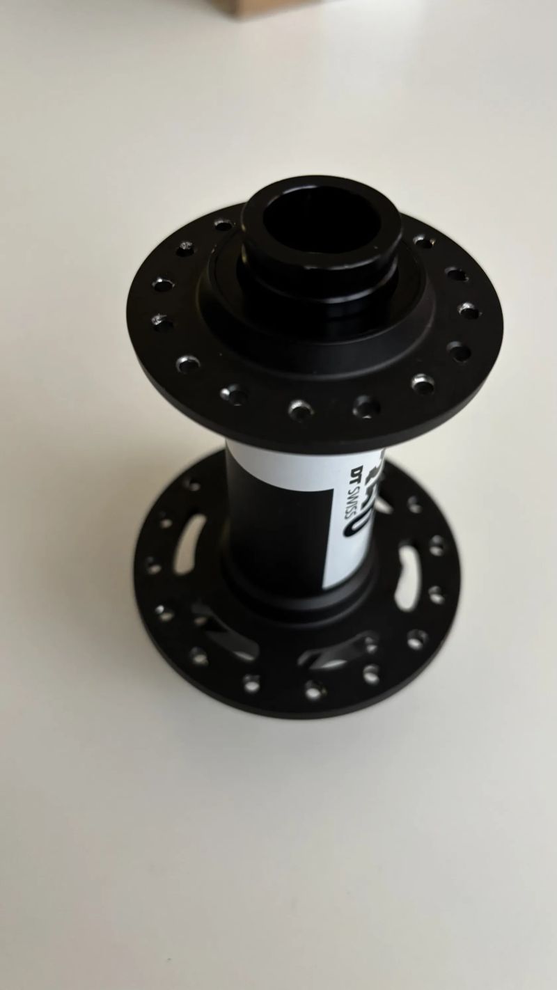 Přední náboj DT SWISS 350 Classic Boost 110/15mm DBIS - 32 děr