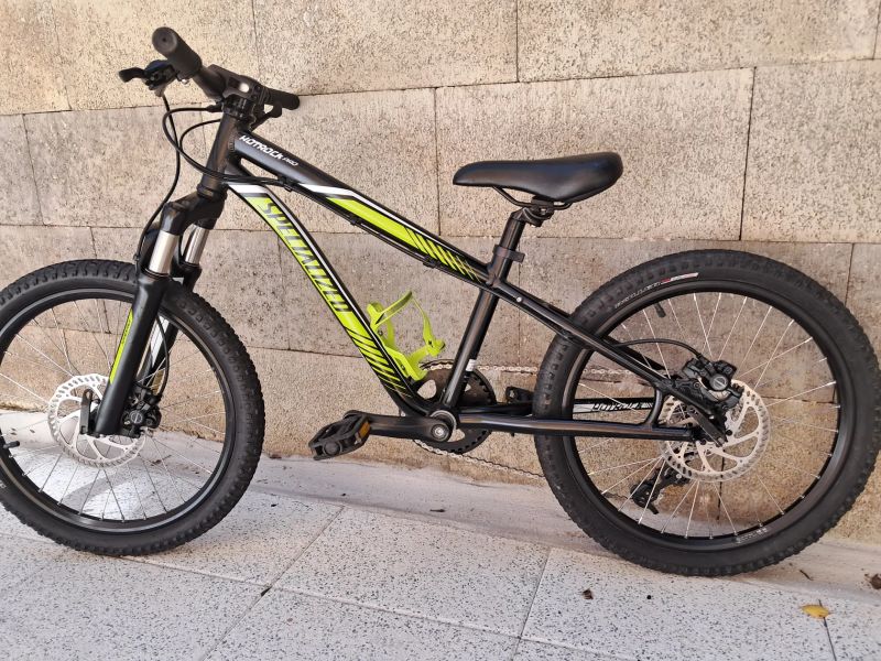Specialized 20, vzduch.vidlice, hydr. brzdy, Sram 1x9