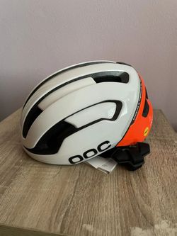 POC Omne Air MIPS fluorescent orange