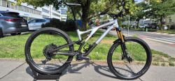 Stumpjumper Evo Elite S5 - minimálně jeté předváděcí kolo