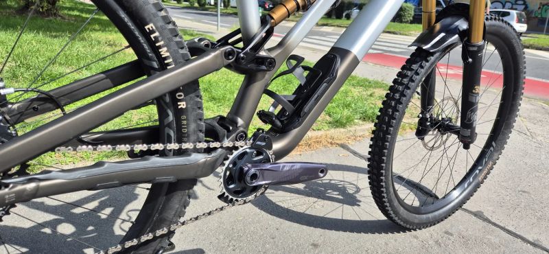 Stumpjumper Evo Elite S5 - minimálně jeté předváděcí kolo