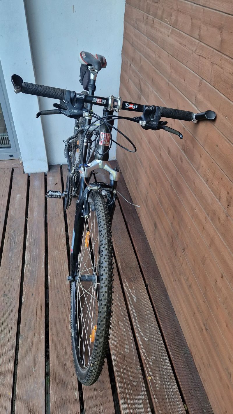 Trekové kolo PELL’S velikost M, 28"