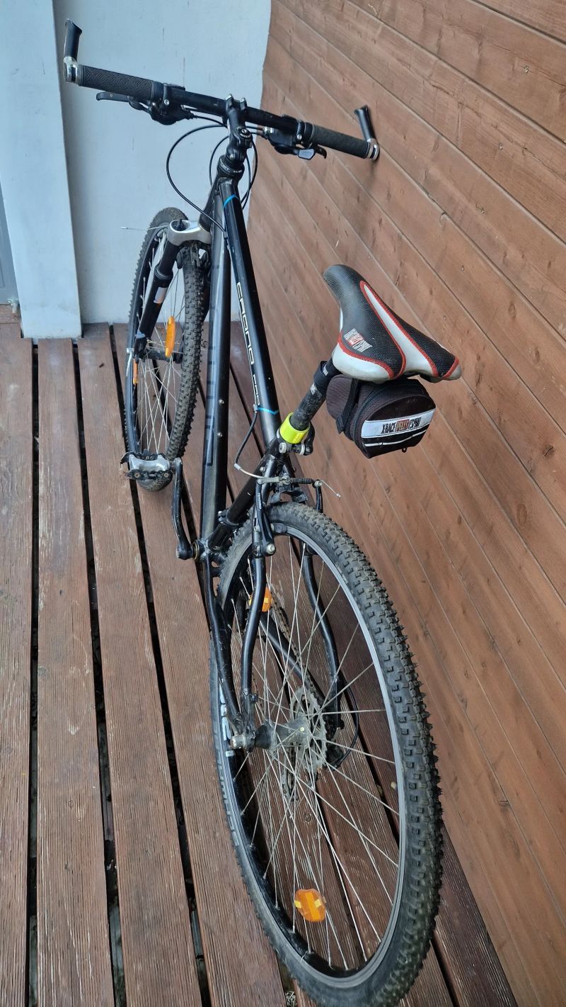 Trekové kolo PELL’S velikost M, 28"