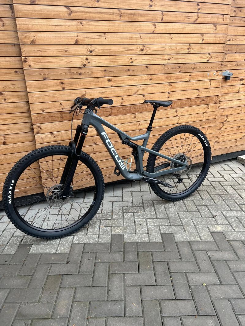 Celo odpružené horské koli Focus 