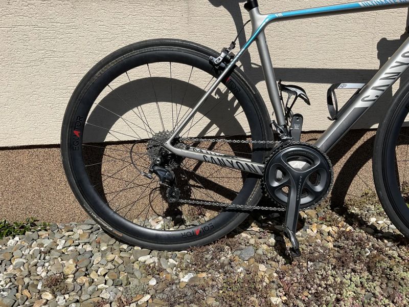 Canyon ultimate cf sl 9.0 s karbonovými koly equator 