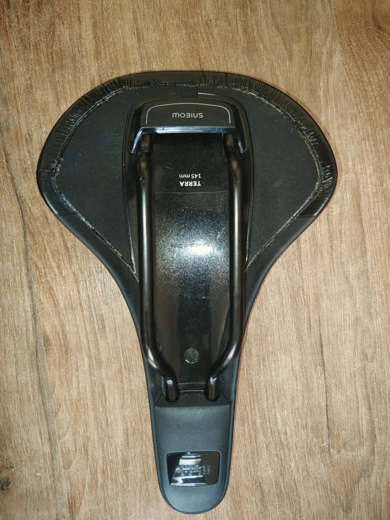 sedlo fizik ( fi´zi:k ) TERRA z canyon kola