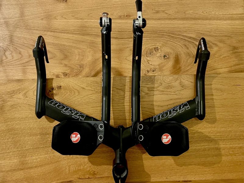 Triatlonová řídítka Vision Trimax Plus + Dura-Ace SL-BS79 + SRAM páky – KOMPLET SET