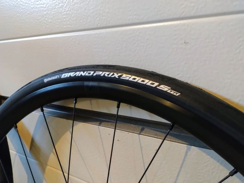 Silniční/Gravel kola Fulcrum Rapid Red 500