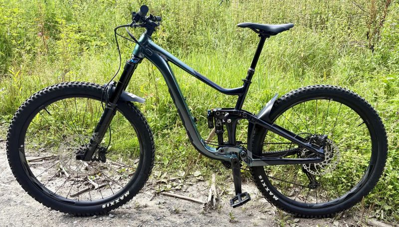 Prodám zánovní top enduro kolo Giant Reign 1 kupované 8/2024