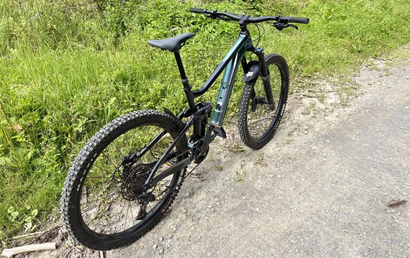 Prodám zánovní top enduro kolo Giant Reign 1 kupované 8/2024