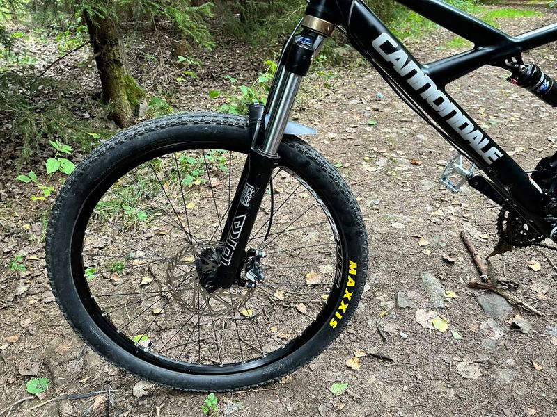 Cannondale Prophet- celoodpružené enduro kolo