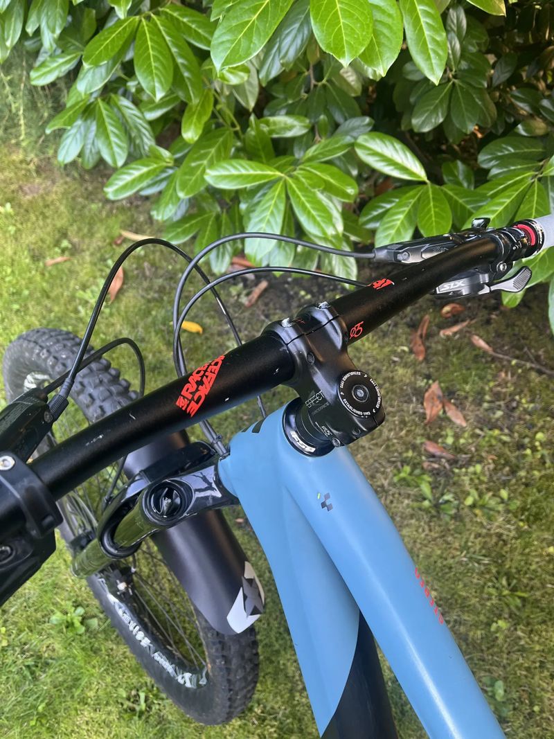 Prodám Cube stereo hpc Race