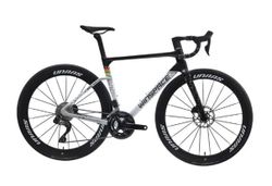 Winspace C5 - Shimano 105 Di2, celokarbon