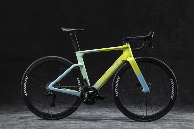 Winspace C5 Aero - Shimano 105 Di2, celokarbon