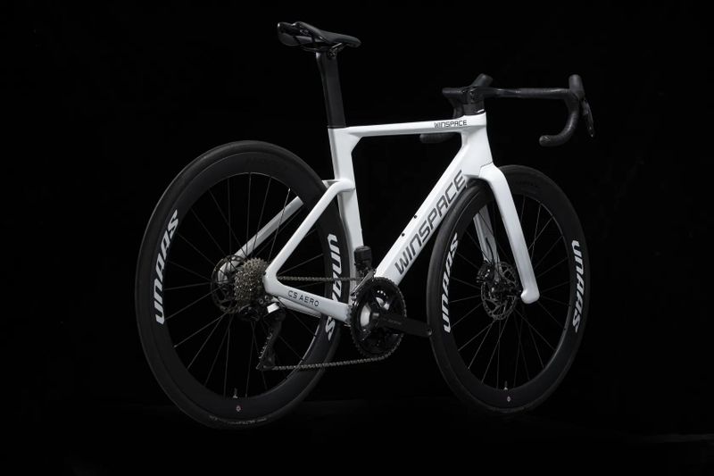 Winspace C5 Aero - Shimano 105 Di2, celokarbon