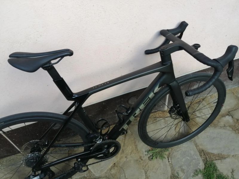 Trek Madone SL6 AXS Velikost M (162-173cm)