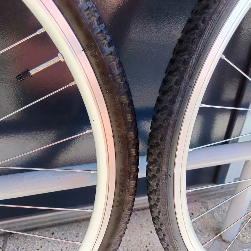 sada zapletena kola 700c 622 29er