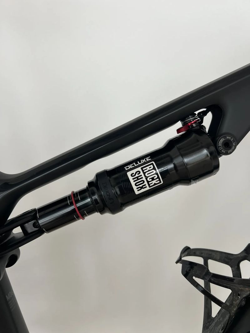 Canyon Lux SLX 9.0 vel L. Sram AXS 