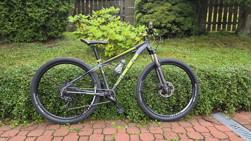 Prodám dětské/juniorské kolo SCUD 27,5 "