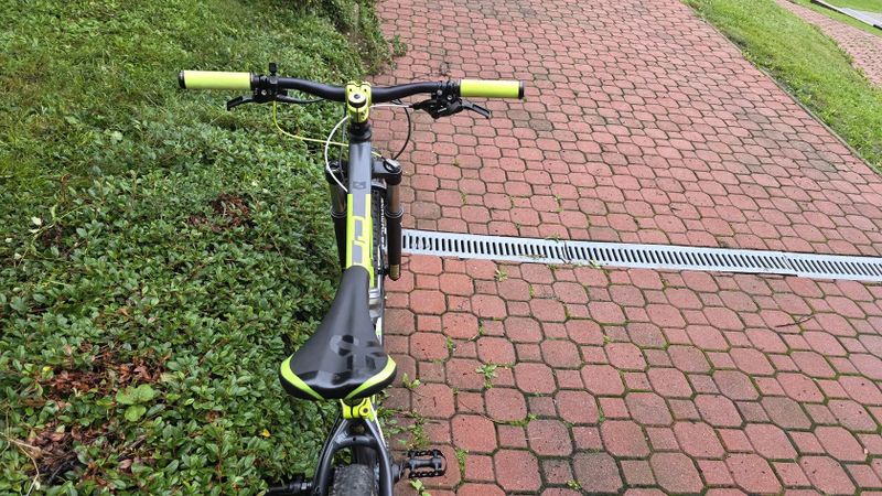 Prodám dětské/juniorské kolo SCUD 27,5 "