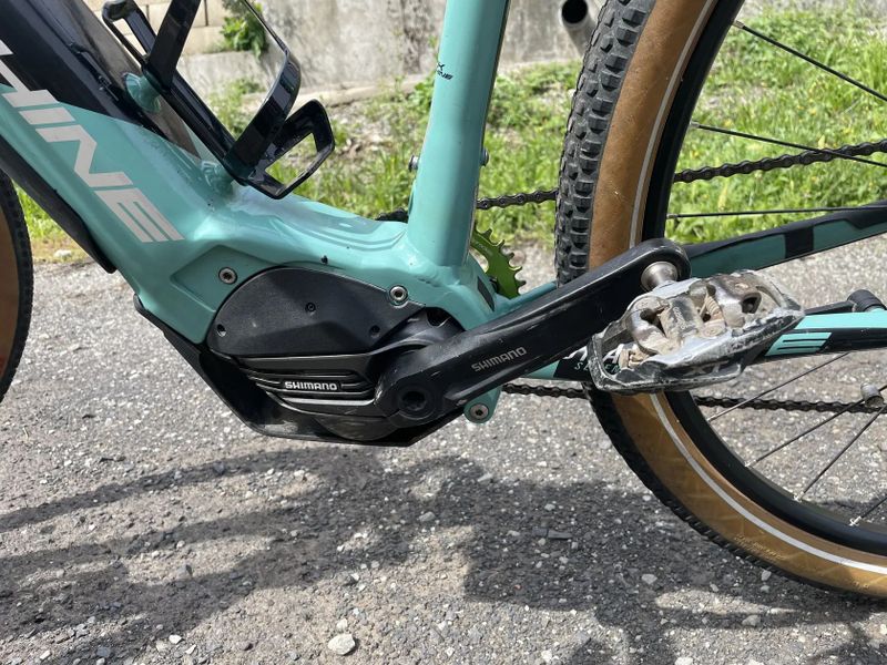 Rock Machine GravelRide INT e700 Di2 2022 (Gloss Mint/Silver/Black) horské elektrokolo