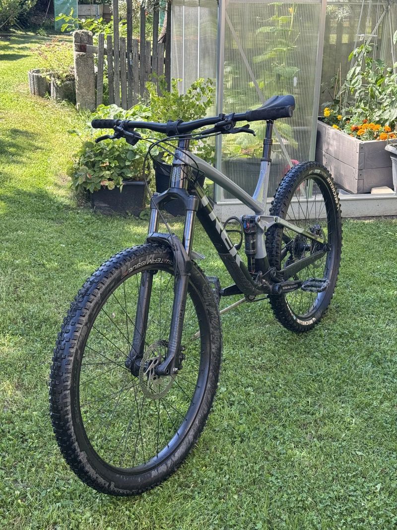 XL Trek fuel ex 5