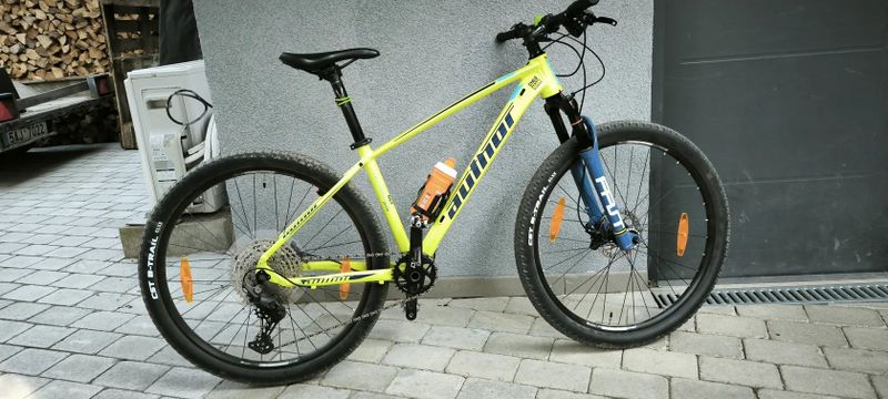 Prodám juniorské kolo Author Ultrasonic kola 27,5´´ velikost rámu 16´´