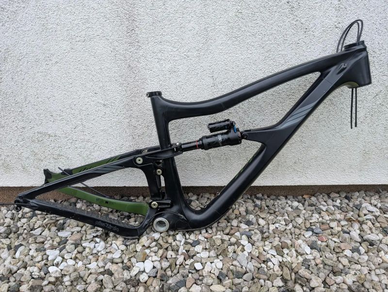 Ibis Ripmo ram, karbon, L s tlumicem Rock Shox Super Deluxe Select +
