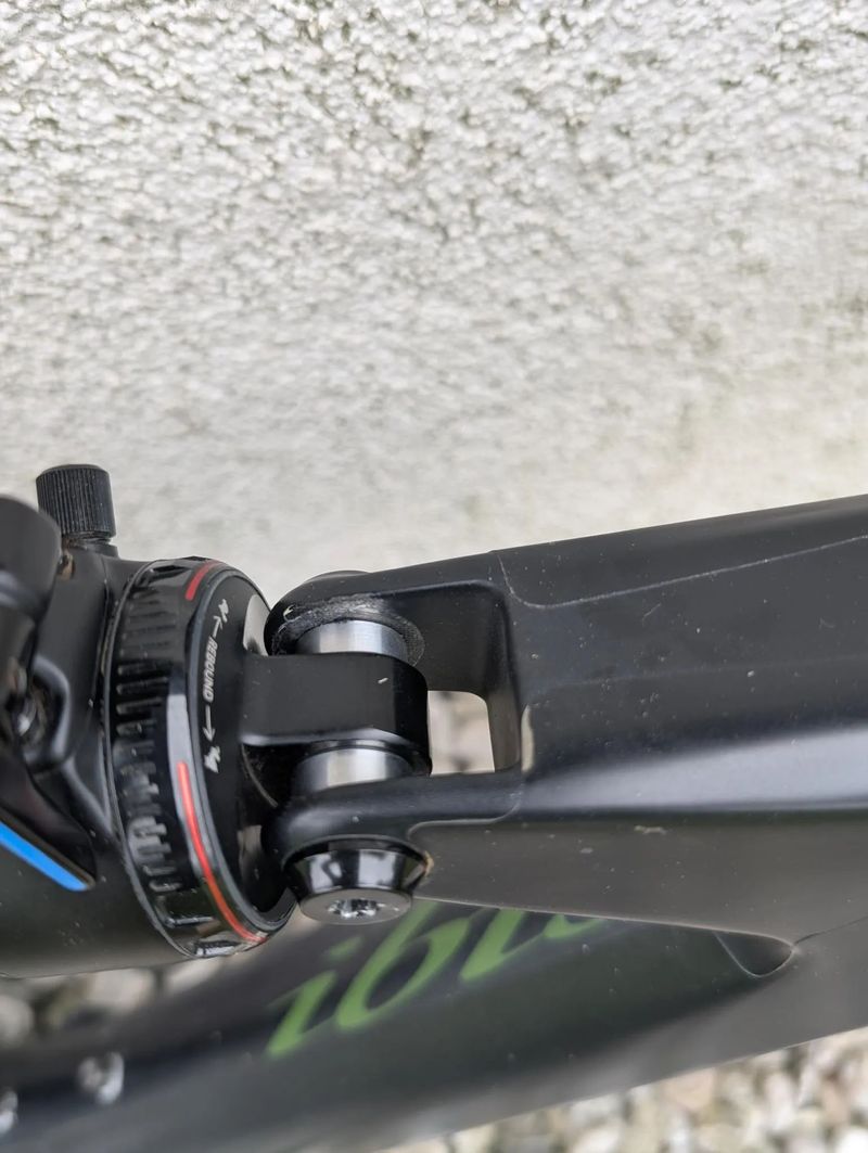 Ibis Ripmo ram, karbon, L s tlumicem Rock Shox Super Deluxe Select +
