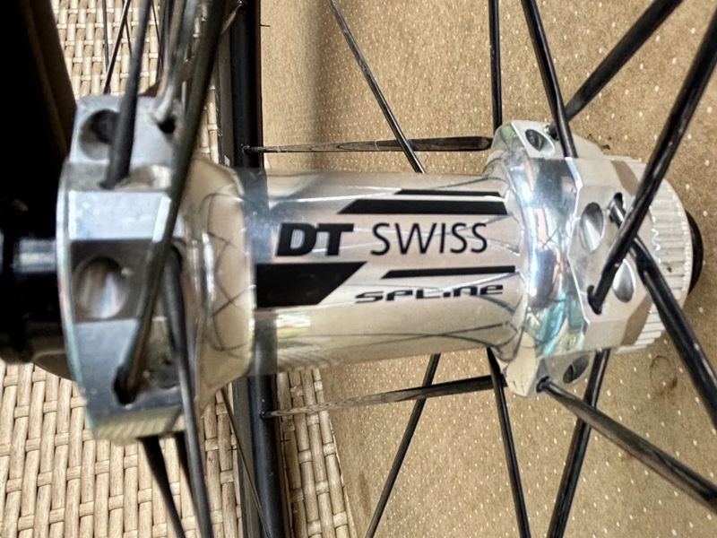 DT Swiss R32 Spline DB