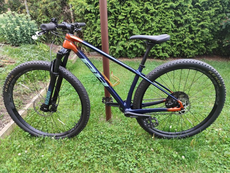 Prodám BH Ultimate 7.0 2022, karbon,1x12, vel. S (155-170)
