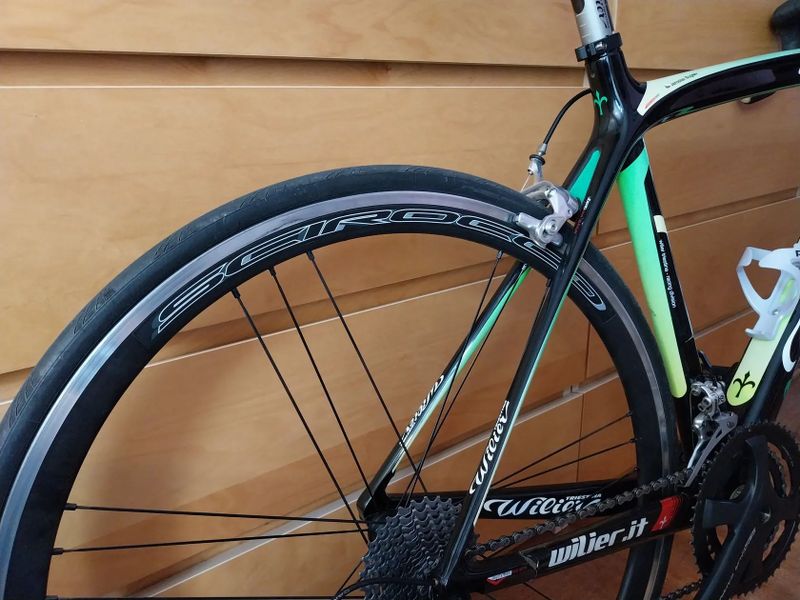 Silniční kolo Wilier GTR
