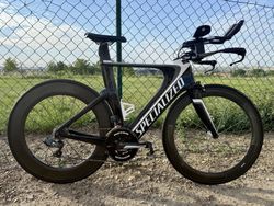 Specialized Shiv TT + ZIPP 404/808 + wattmetr Quarq + Di2