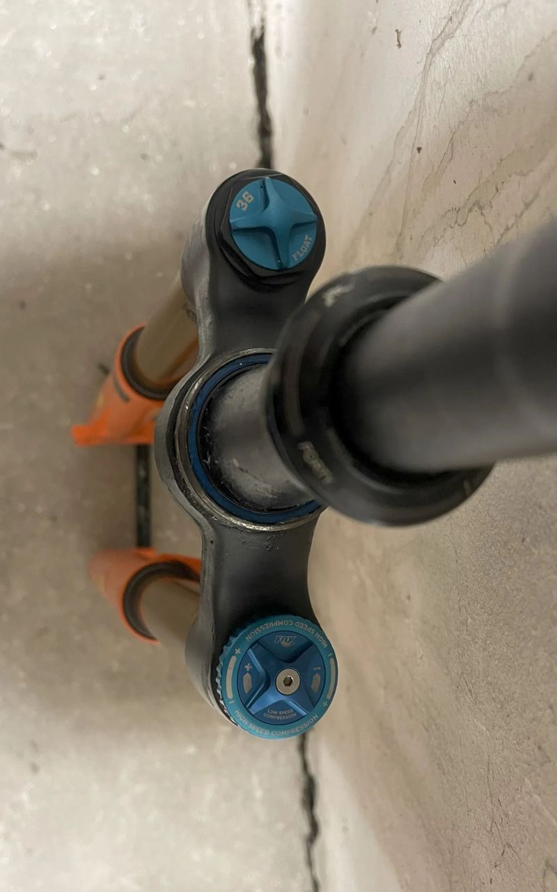 Vidlice FOX 36 FLOAT Factory 160mm Grip2 27,5 "Boost 2020