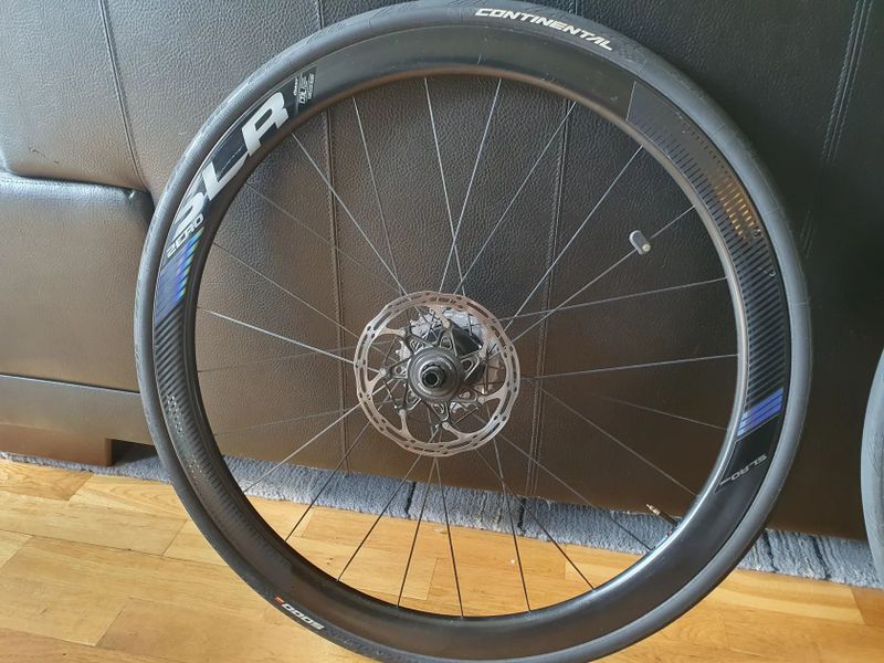 Giant SLR 0 disc silniční zapletená kola