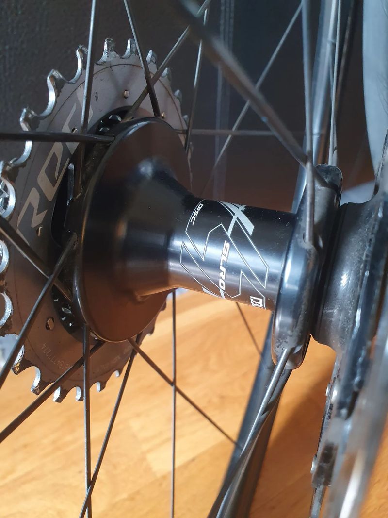 Giant SLR 0 disc silniční zapletená kola