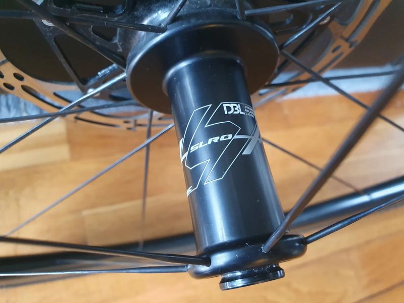 Giant SLR 0 disc silniční zapletená kola