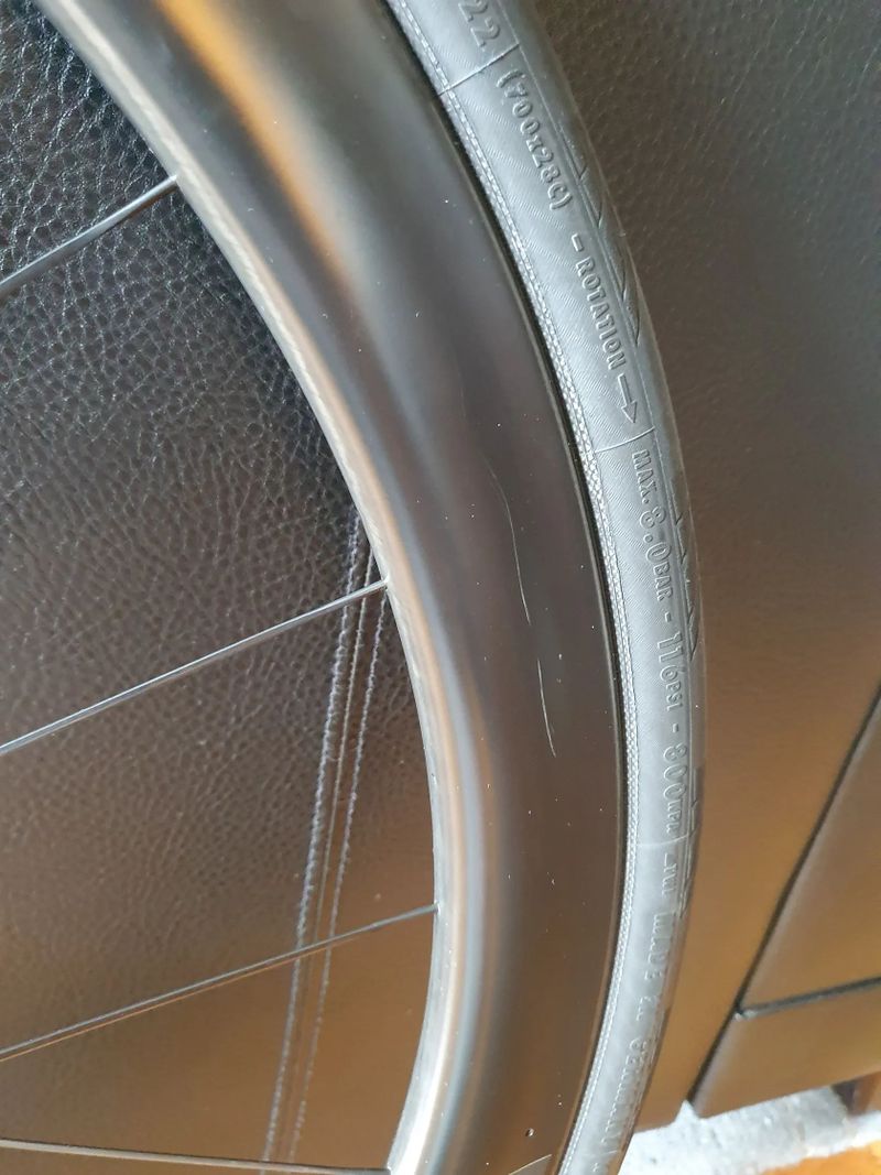 Giant SLR 0 disc silniční zapletená kola