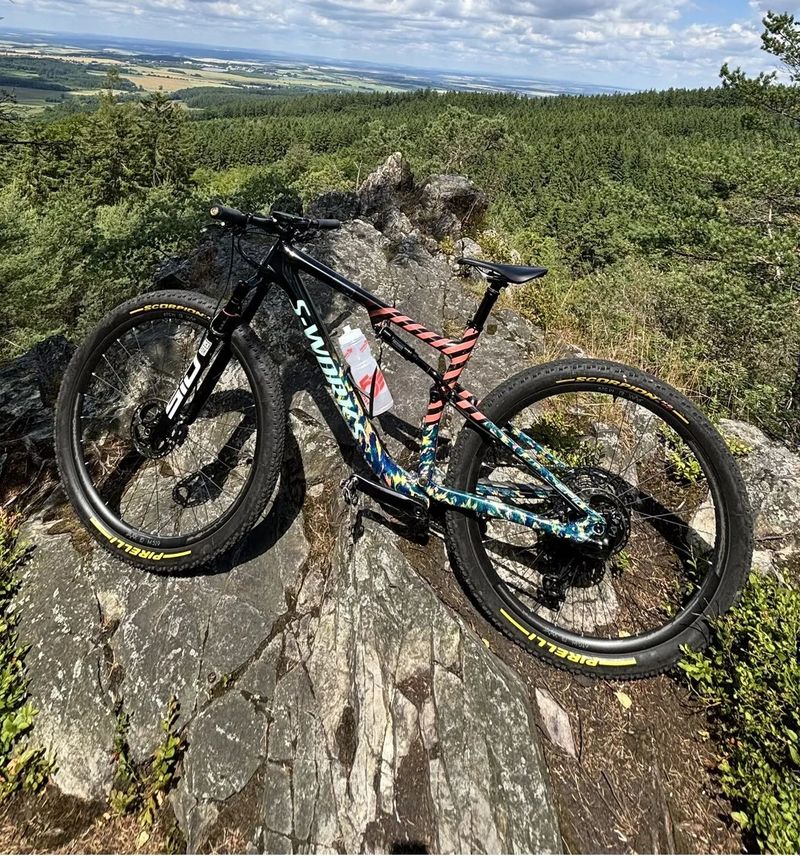 S-Works Epic L - Karbon kola DT Swiss 240, SID Ultimate