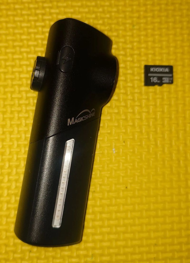 Tretry NIKE Carbon 49 | GIRO Atmos II Phantom Prilba L + vystelky | Zadni kamera na sedlovku