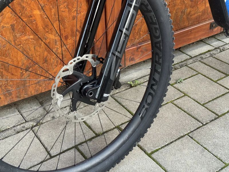 Trek Slash 9.9 XX1 AXS ProjectOne