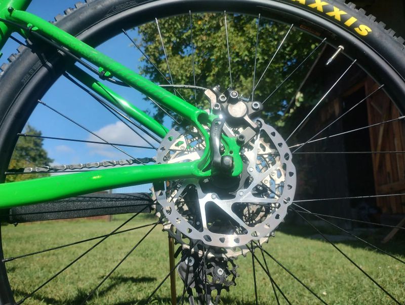 Kona Mahuna – tvůj parťák na každý trail za podzimní cenu 12900