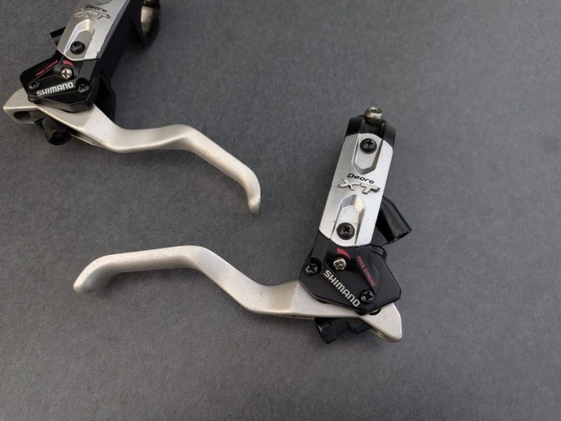 brzdové páky Shimano Deore XT BL-M775