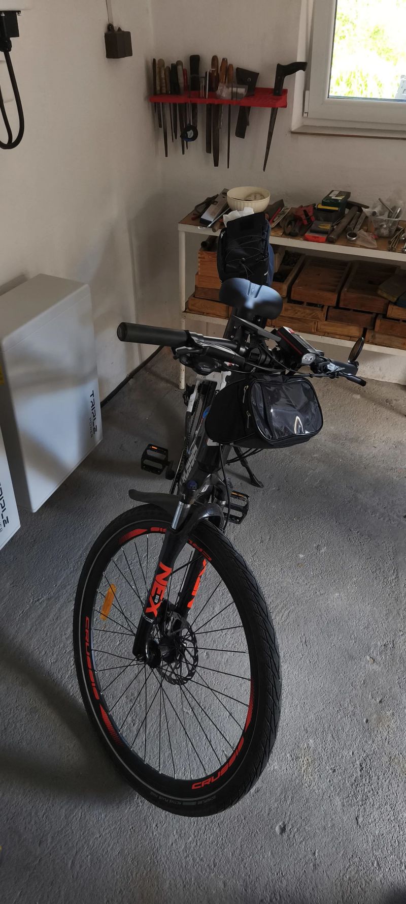 Crussis E-Cross 7.8-S