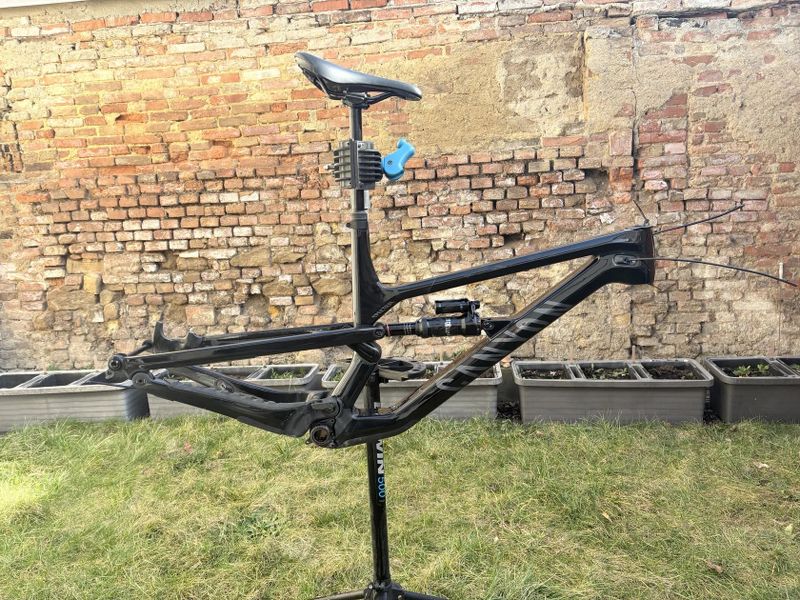 Prodám Canyon Spectral 29 CF8 v perfektním stavu.
