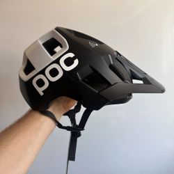Přilba na kolo POC Kortal Race MIPS Black Matt/Hydrogen White ve. Medium