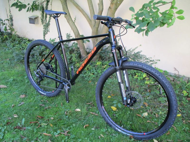 Nové 29" kolo ROZZO BOOST 30 21", Deore 1x12, vzduch. vidlice Suntour Raidon 34, pevné osy