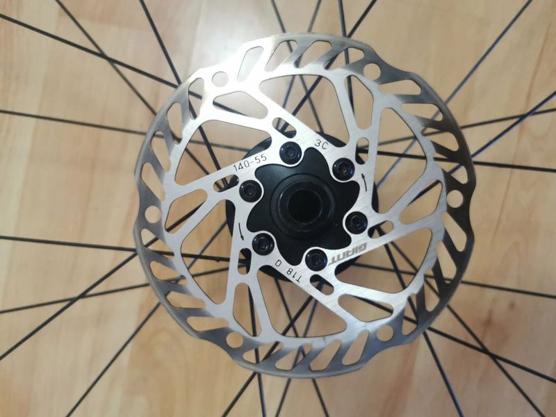 Zapletená kola Giant PR2 Disc