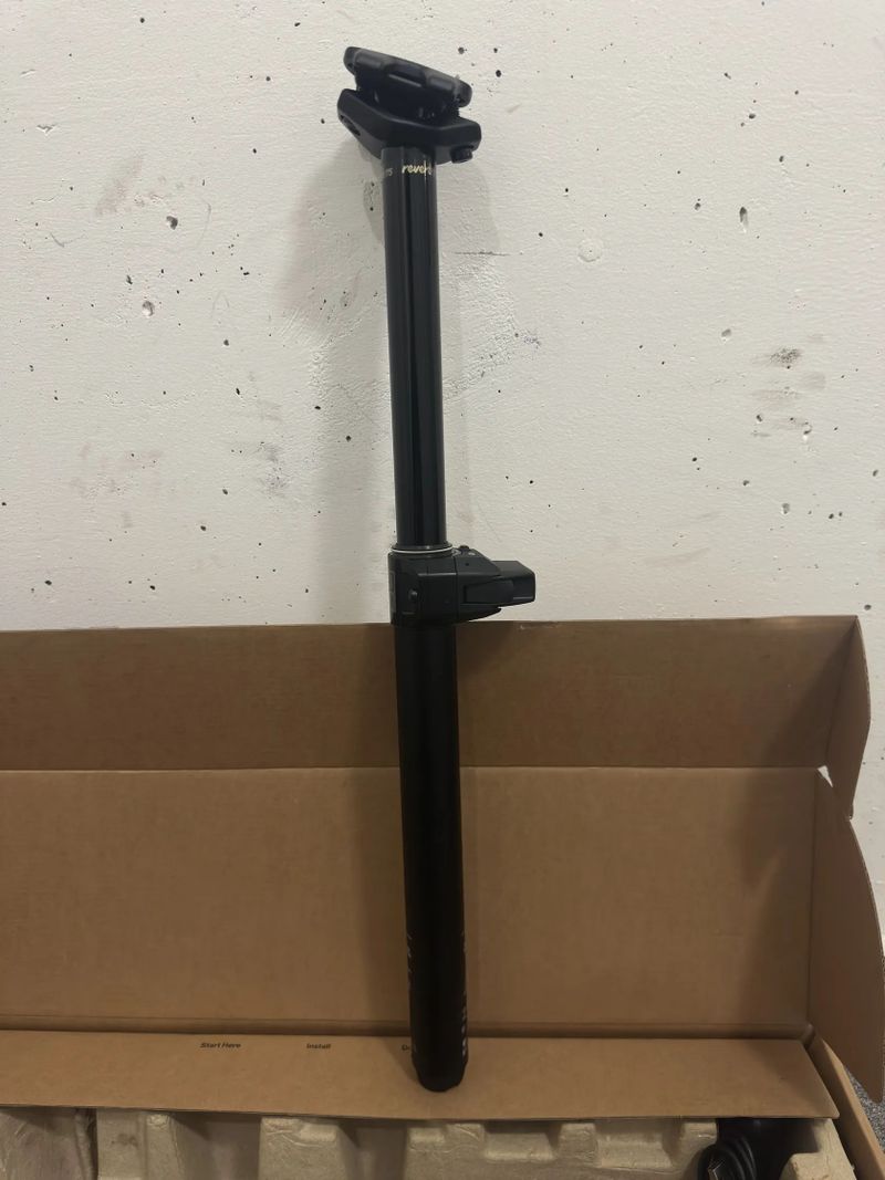 Rock Shox Sedlovka Reverb AXS 31.6mm