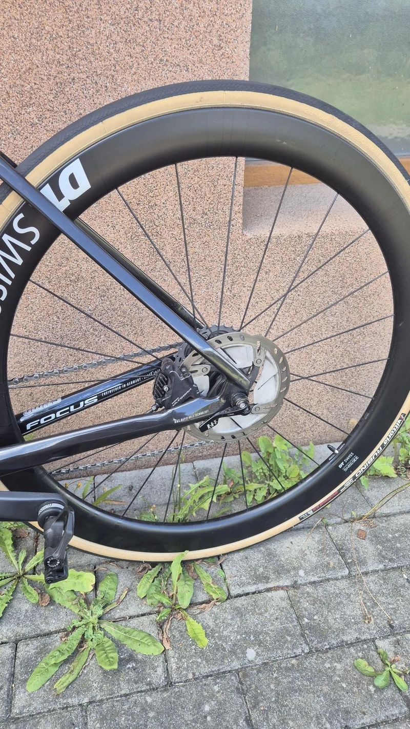 Focus Izalco Max 9.6 (2021), Ultegra Di2, vel.58